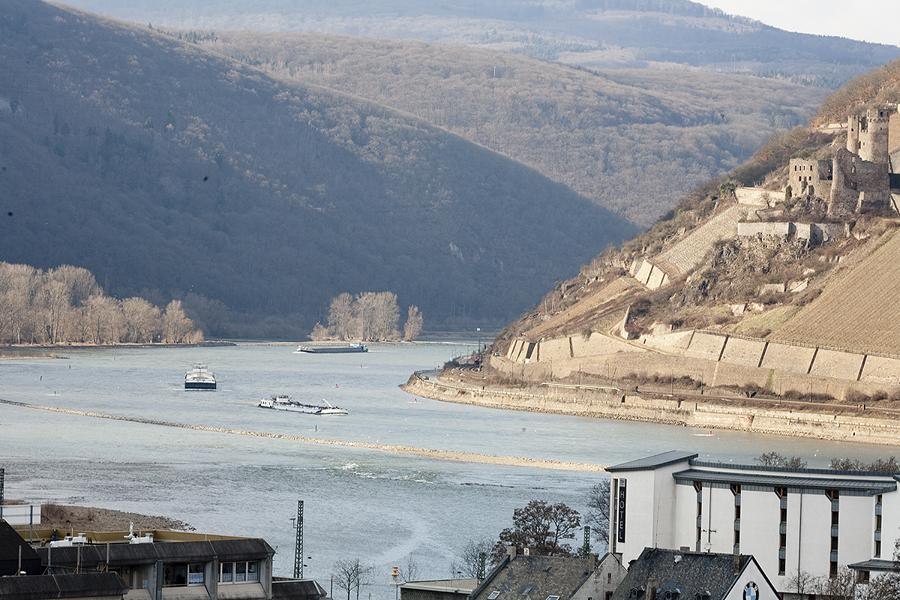 Ausblick vom Kloppberg auf den Rhein